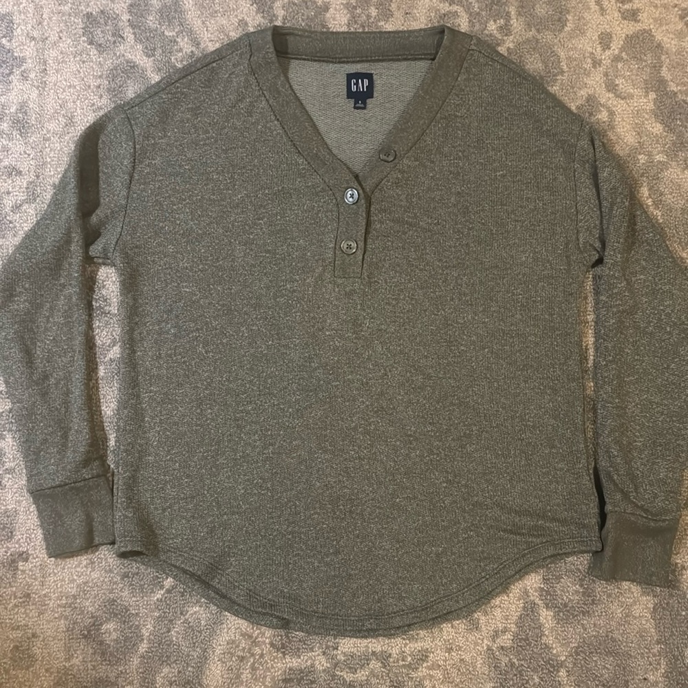 Gap Henley Size S